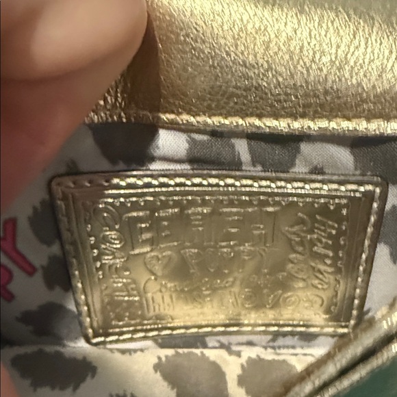 Coach Poppy Gold wallet - Picture 3 of 5